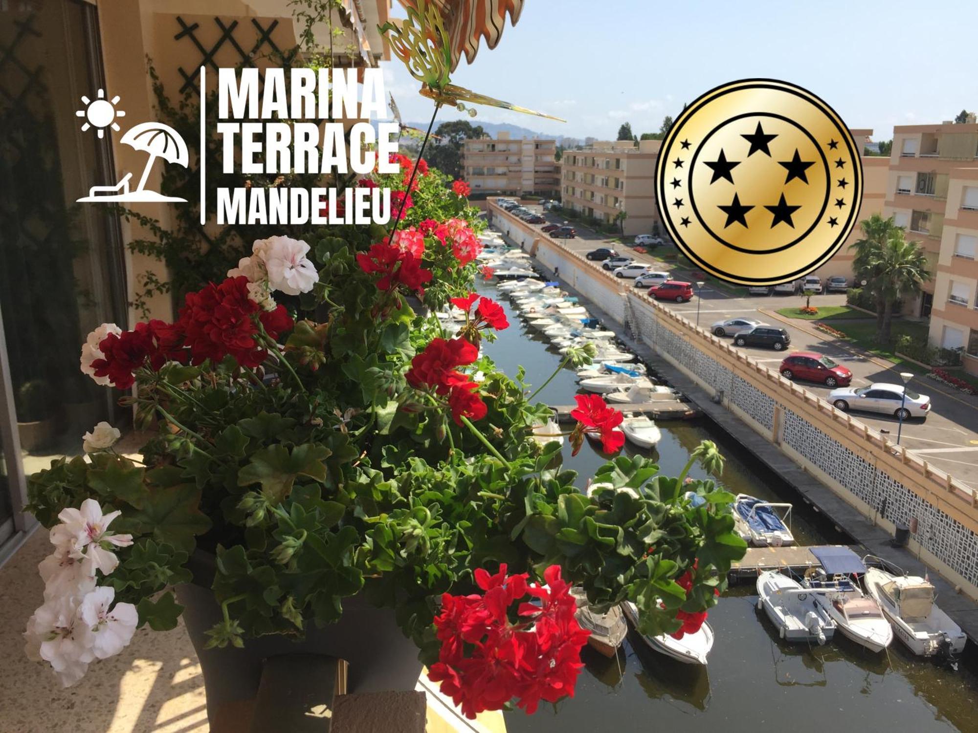 דירות מאנדליה-לה-נאפול Marina Terrace מראה חיצוני תמונה